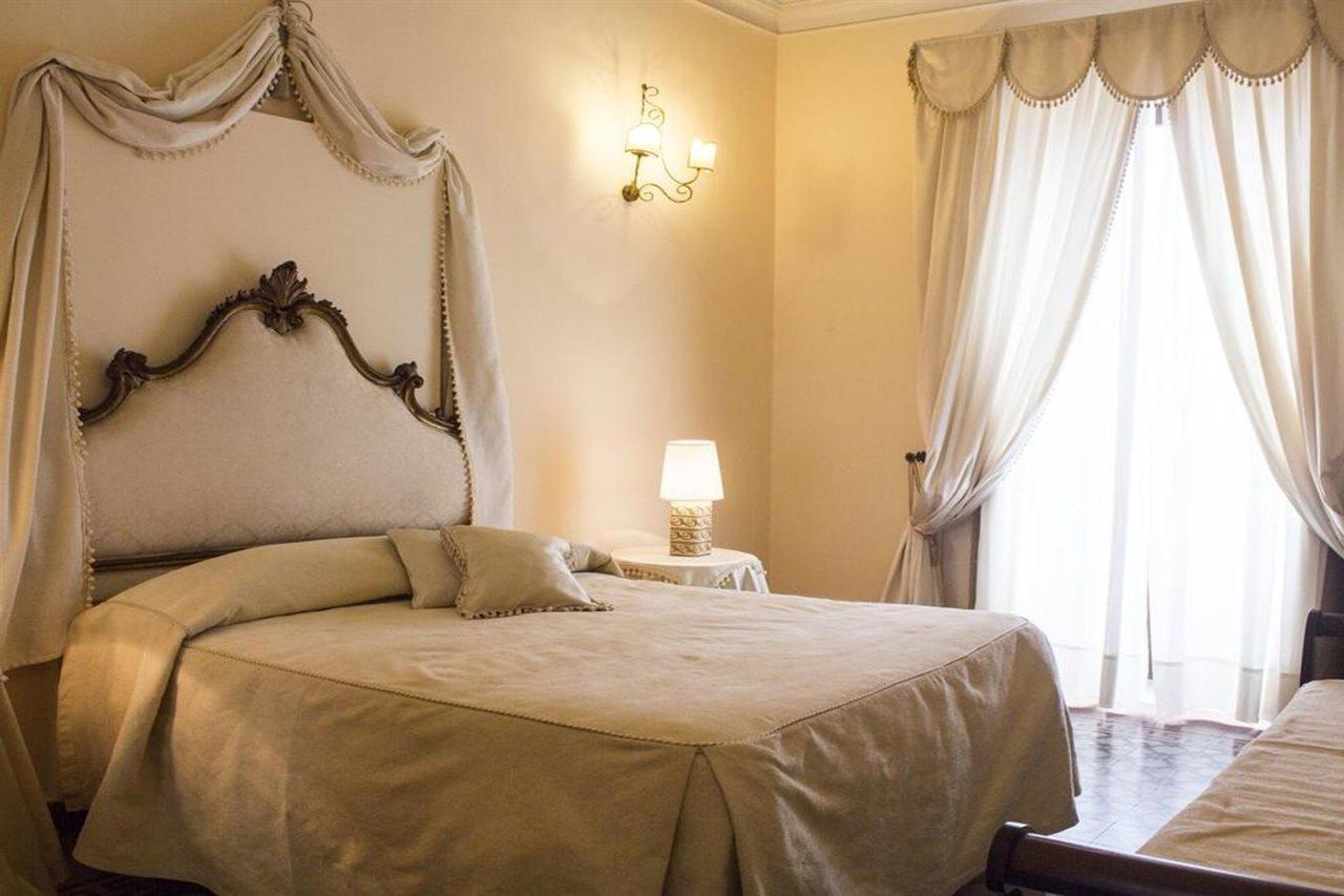 Principe Di Francalanza Bed & Breakfast Catania Bagian luar foto