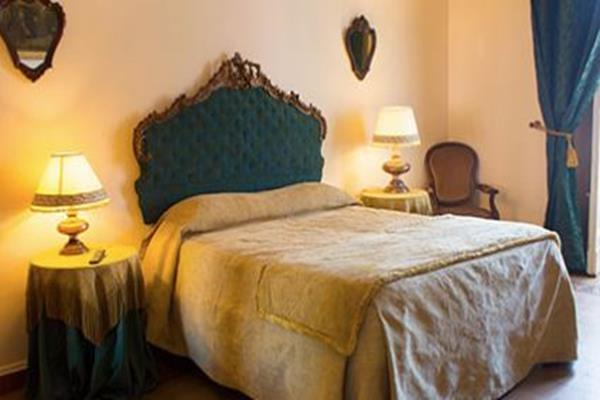 Principe Di Francalanza Bed & Breakfast Catania Bagian luar foto