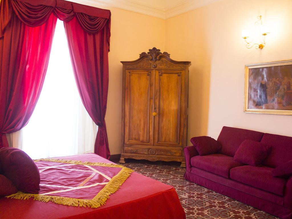 Principe Di Francalanza Bed & Breakfast Catania Bagian luar foto