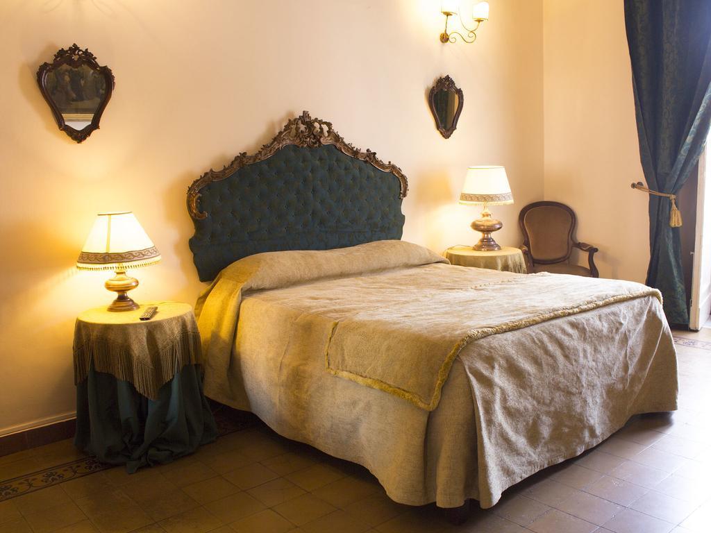 Principe Di Francalanza Bed & Breakfast Catania Bagian luar foto